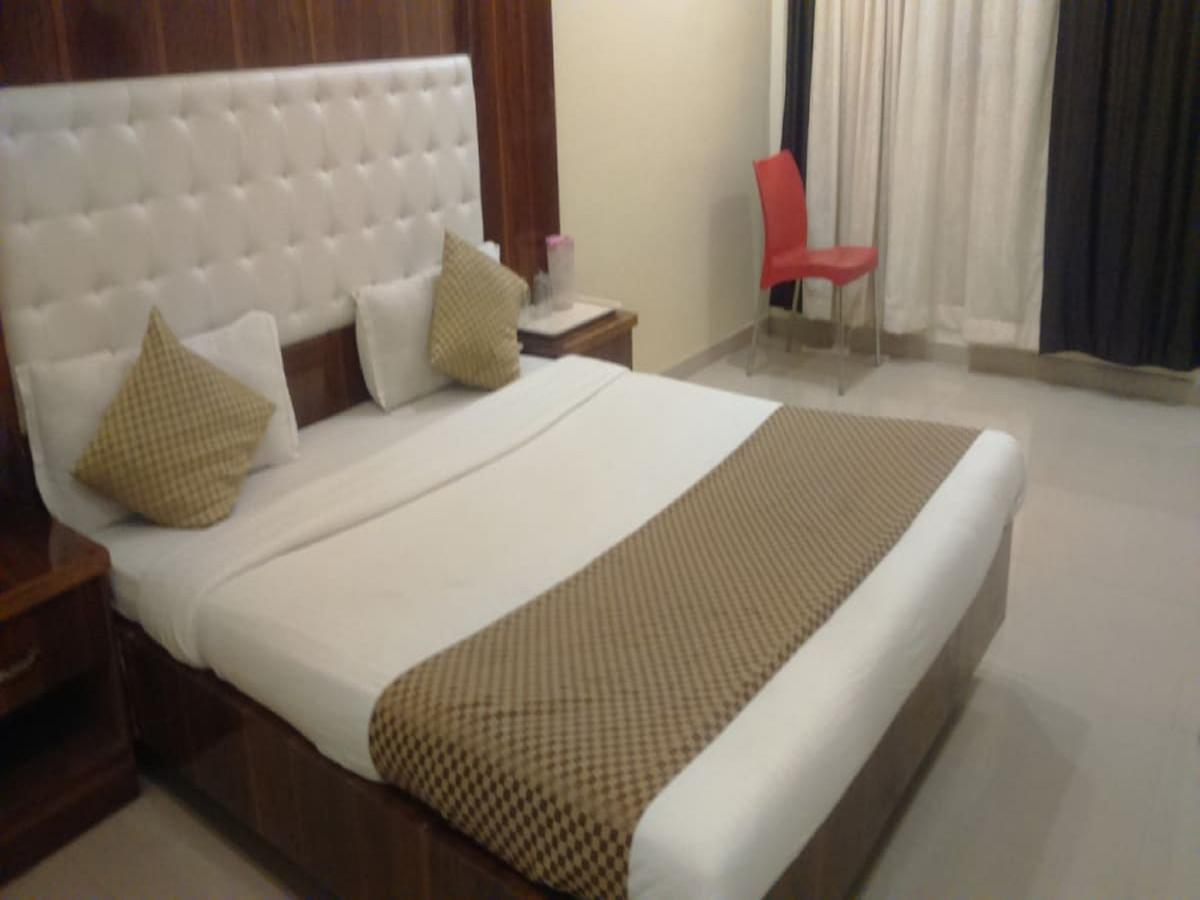 Hotel Shri Krishna Ширді Екстер'єр фото