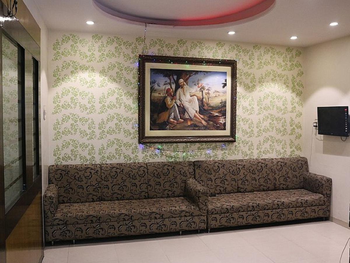 Hotel Shri Krishna Ширді Екстер'єр фото